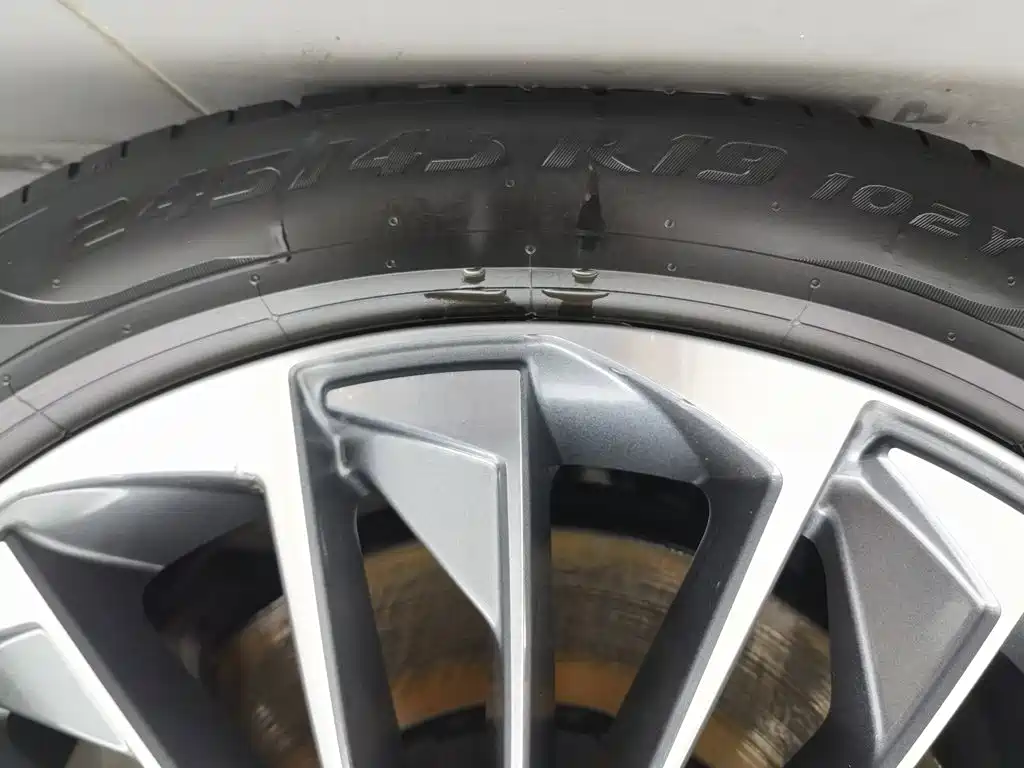 Audi A6L New Energy — миниатюра 24