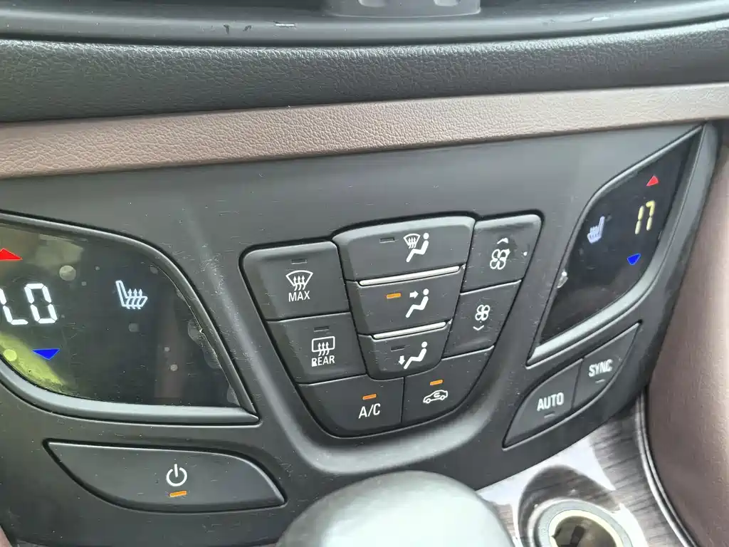 Buick Envision Plus — миниатюра 14