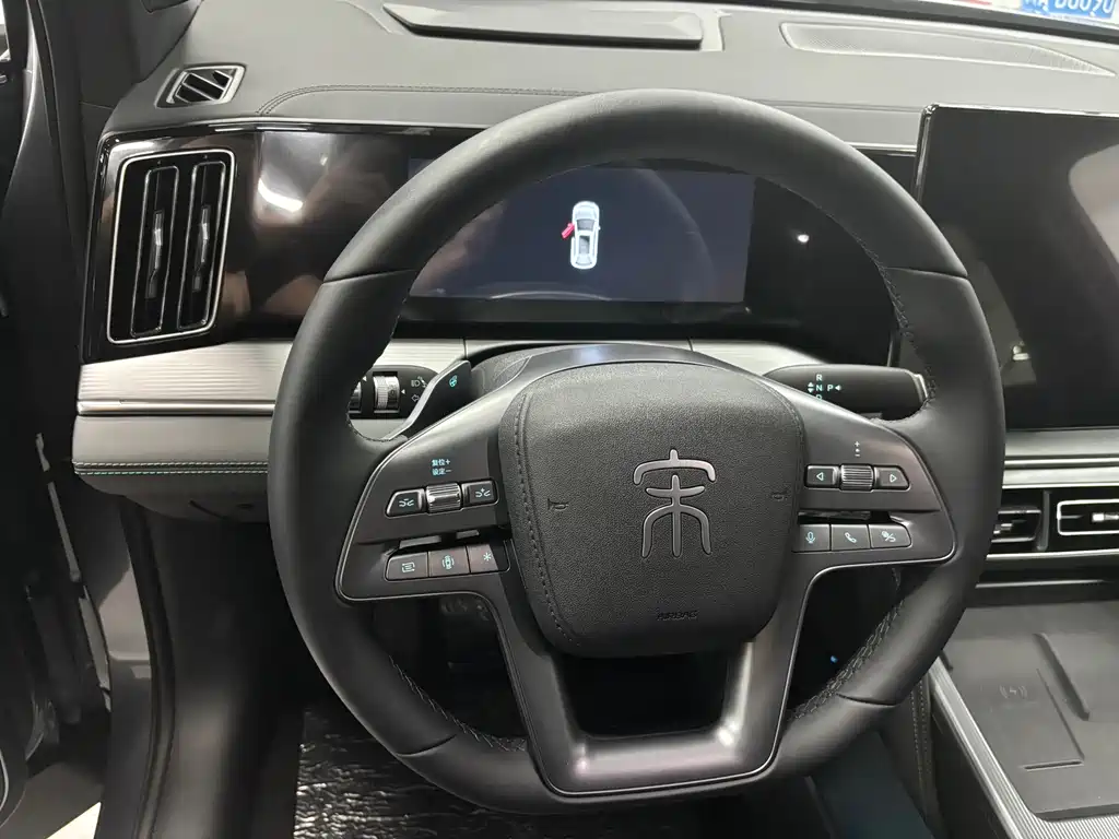 BYD L DM-i — миниатюра 10