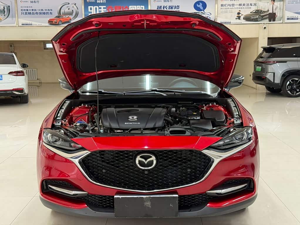 Mazda CX-4 2.0 л 2023 г. красный/фиолетовый, пробег 41000 км