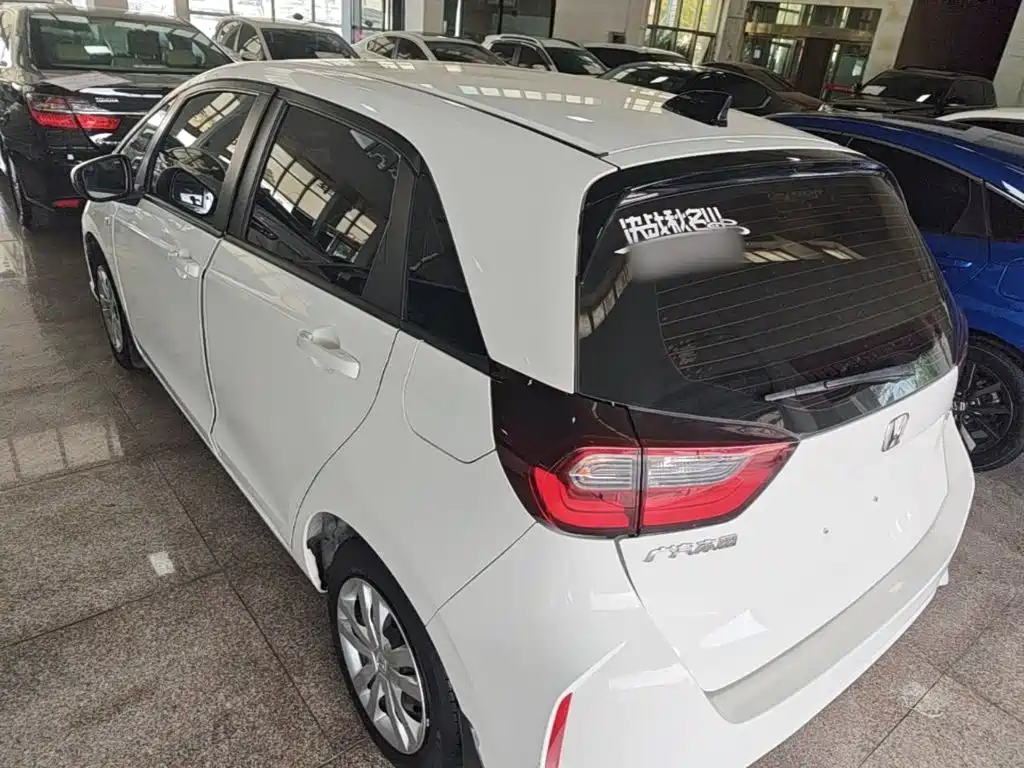 Honda Fit — миниатюра 5