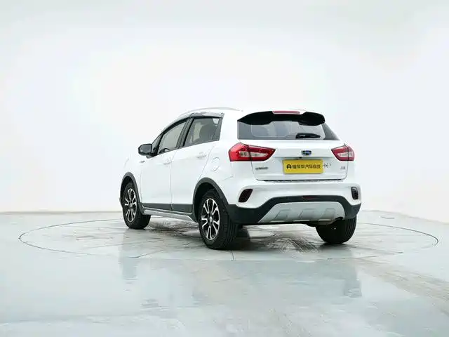 Geely Vision X3 — миниатюра 5