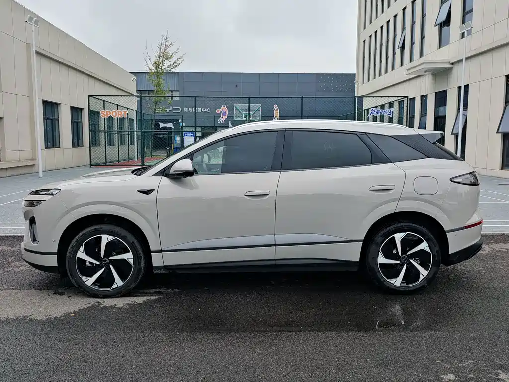 BYD Sealion 06 — миниатюра 6
