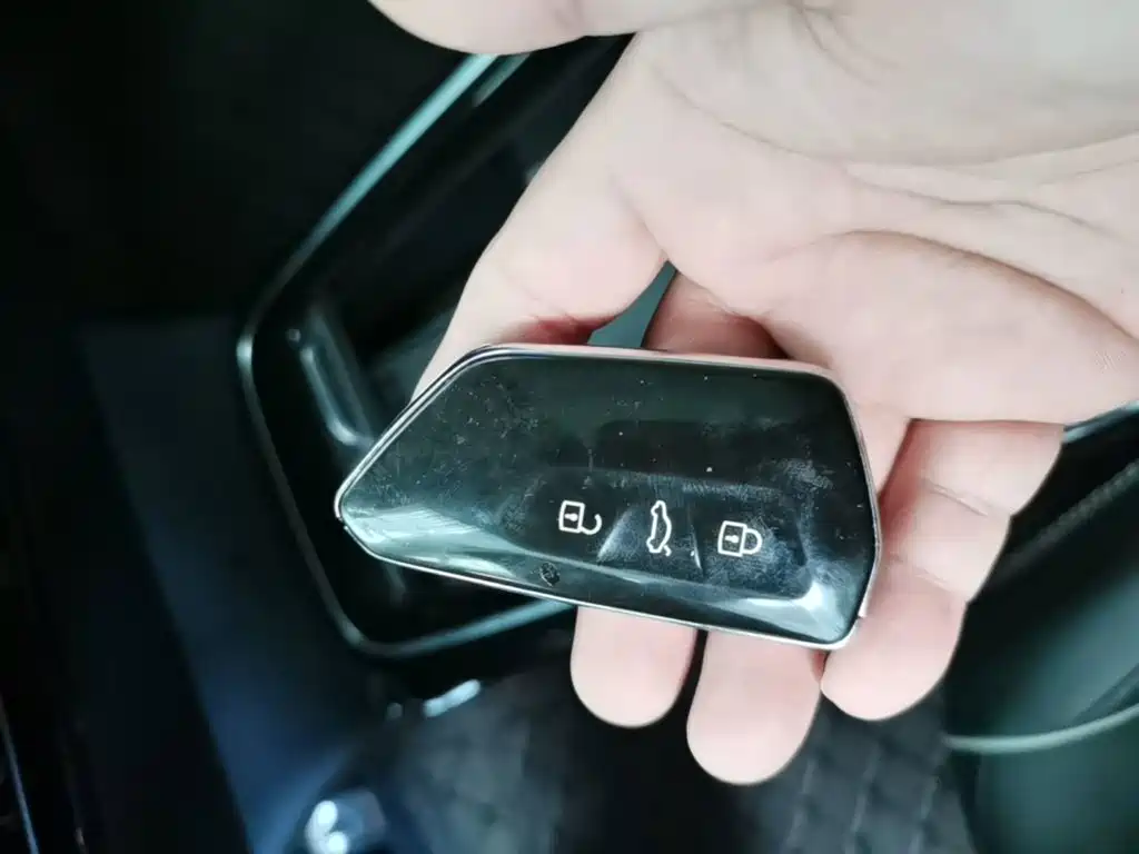 Volkswagen ID.4 X — миниатюра 9
