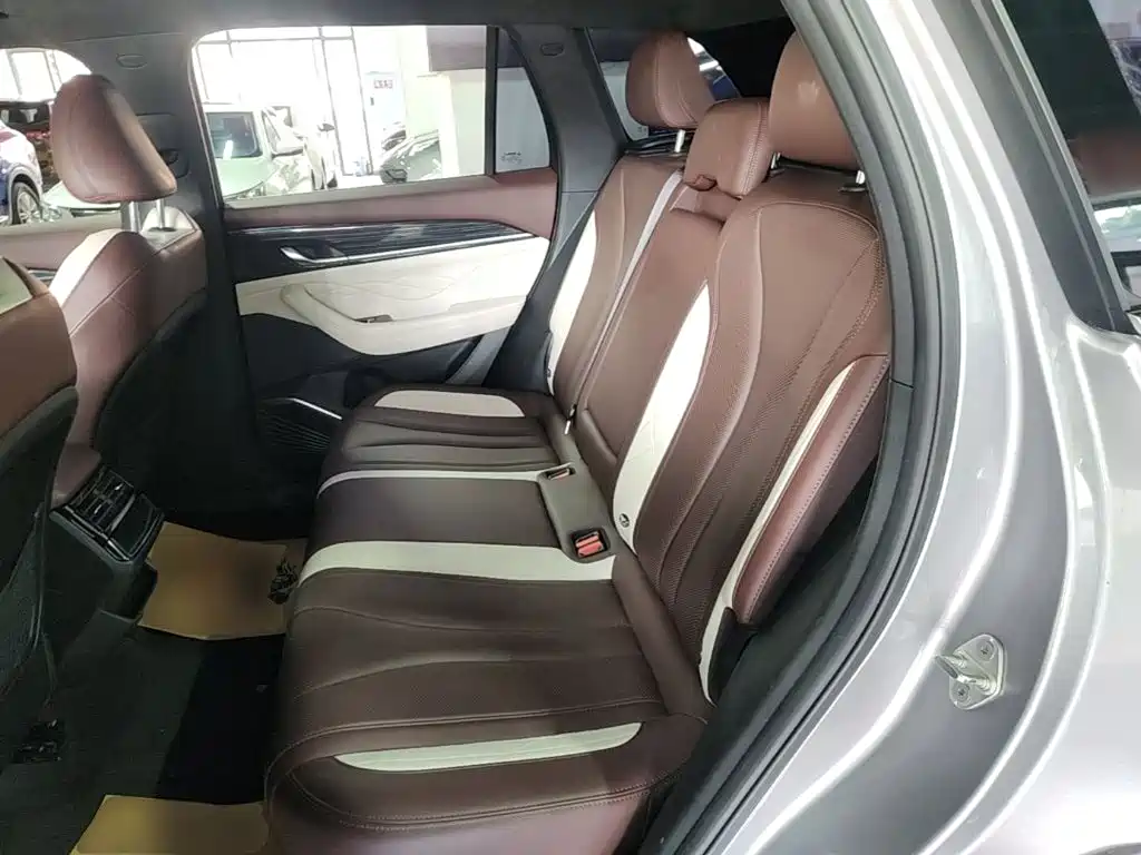 Geely Xingyue L — миниатюра 17