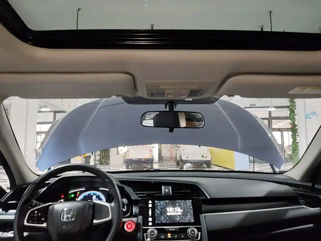 Honda Civic — миниатюра 18