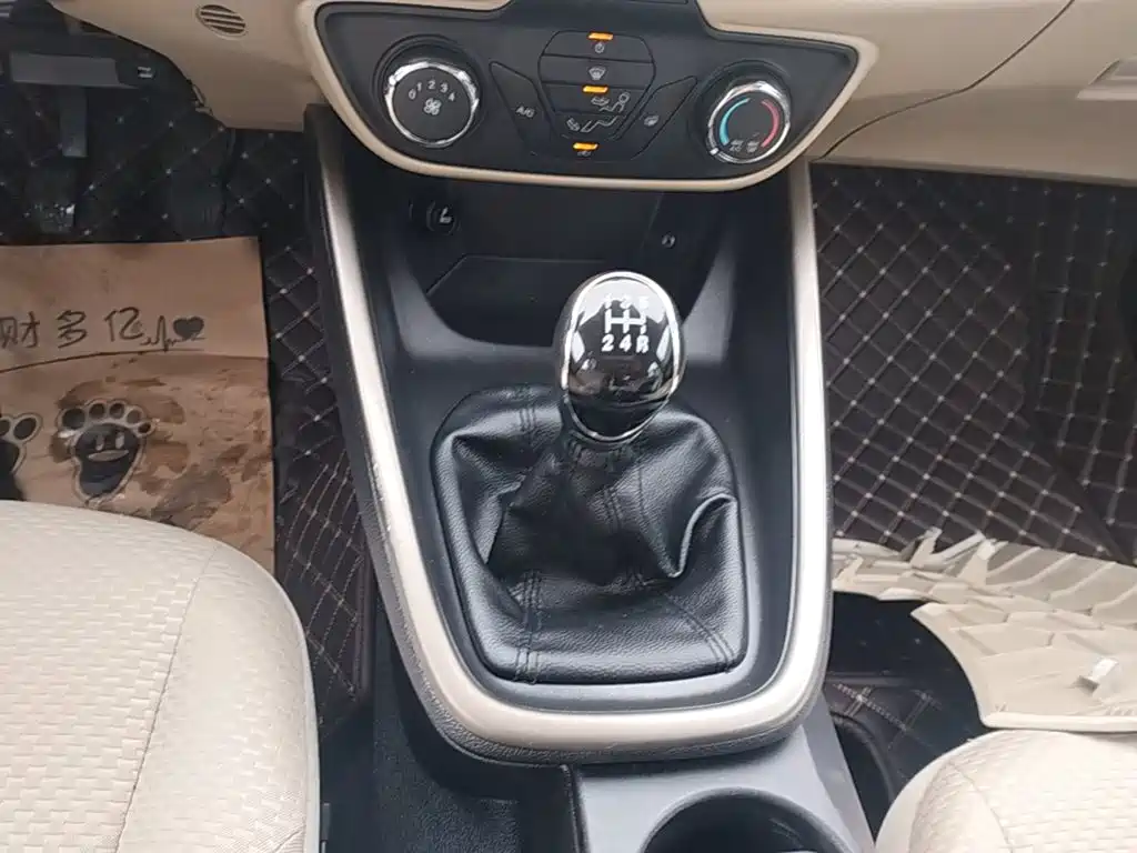 Ford Escort — миниатюра 14
