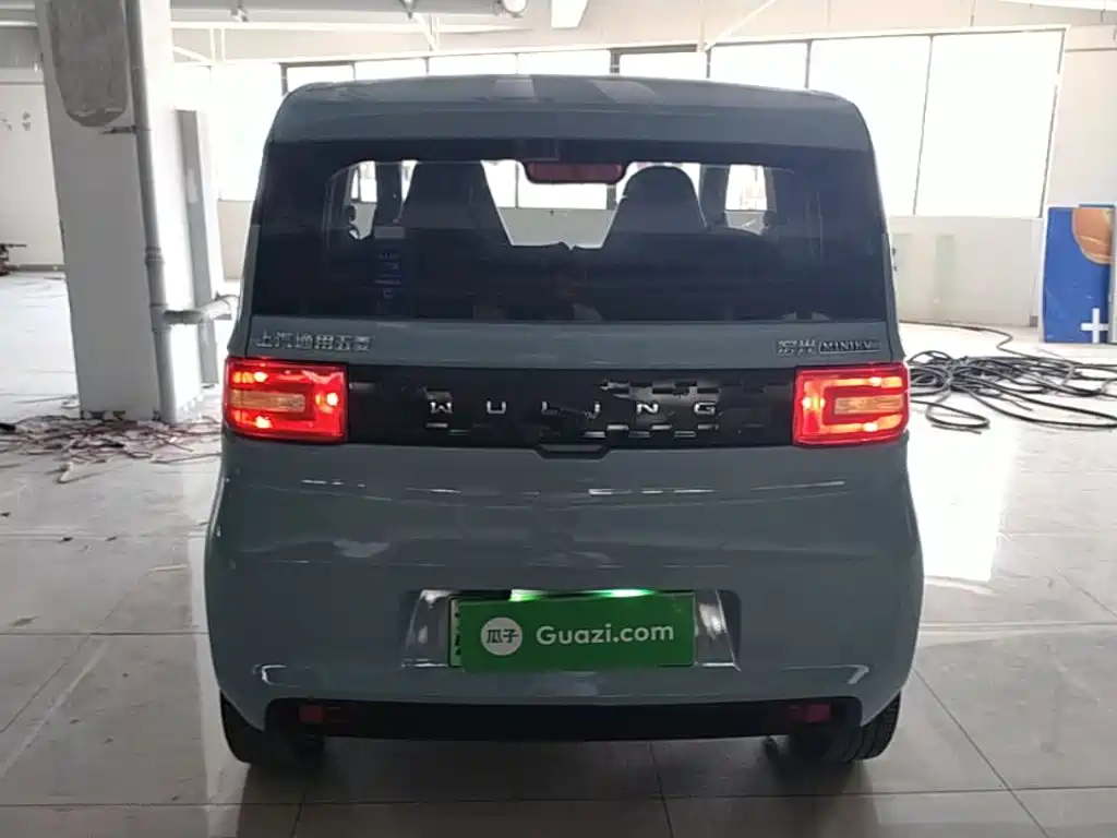Wuling MINIEV — миниатюра 6