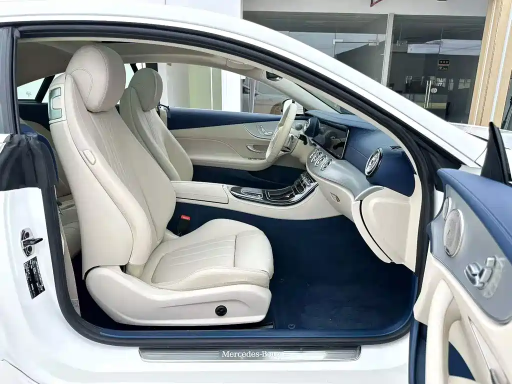 Mercedes-Benz E-Class (Import) — миниатюра 4