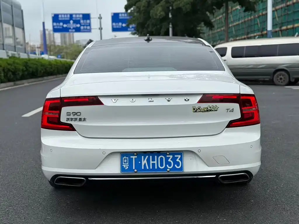 Volvo S90 — миниатюра 5