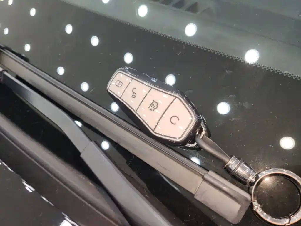BYD Han — миниатюра 9