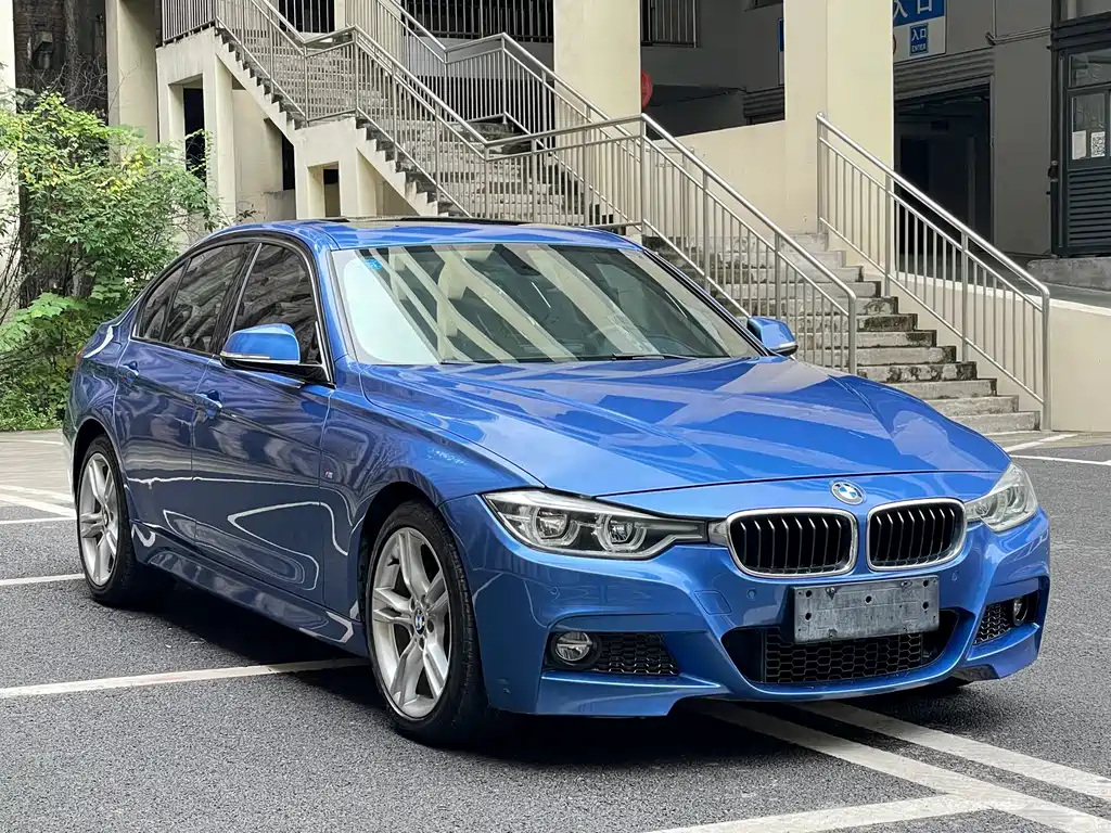 BMW 3 SERIES