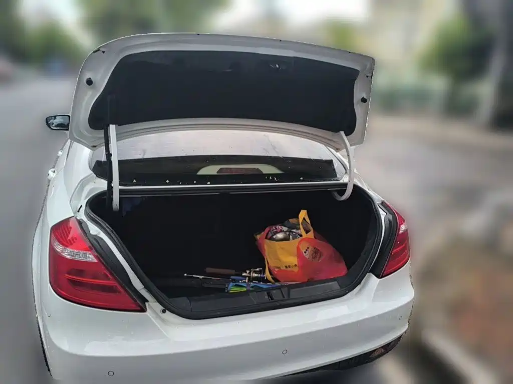Geely Emgrand — миниатюра 20