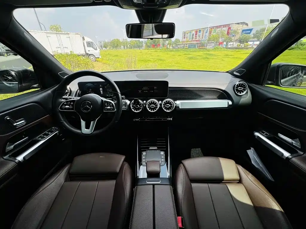 Mercedes-Benz GLB — миниатюра 5