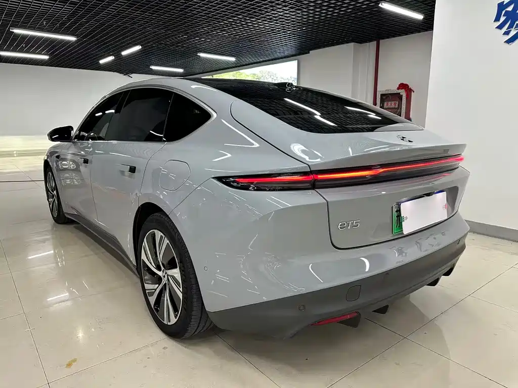 NIO NIO ET5