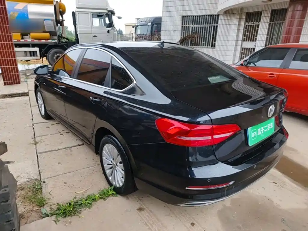 Volkswagen Lavida — миниатюра 5