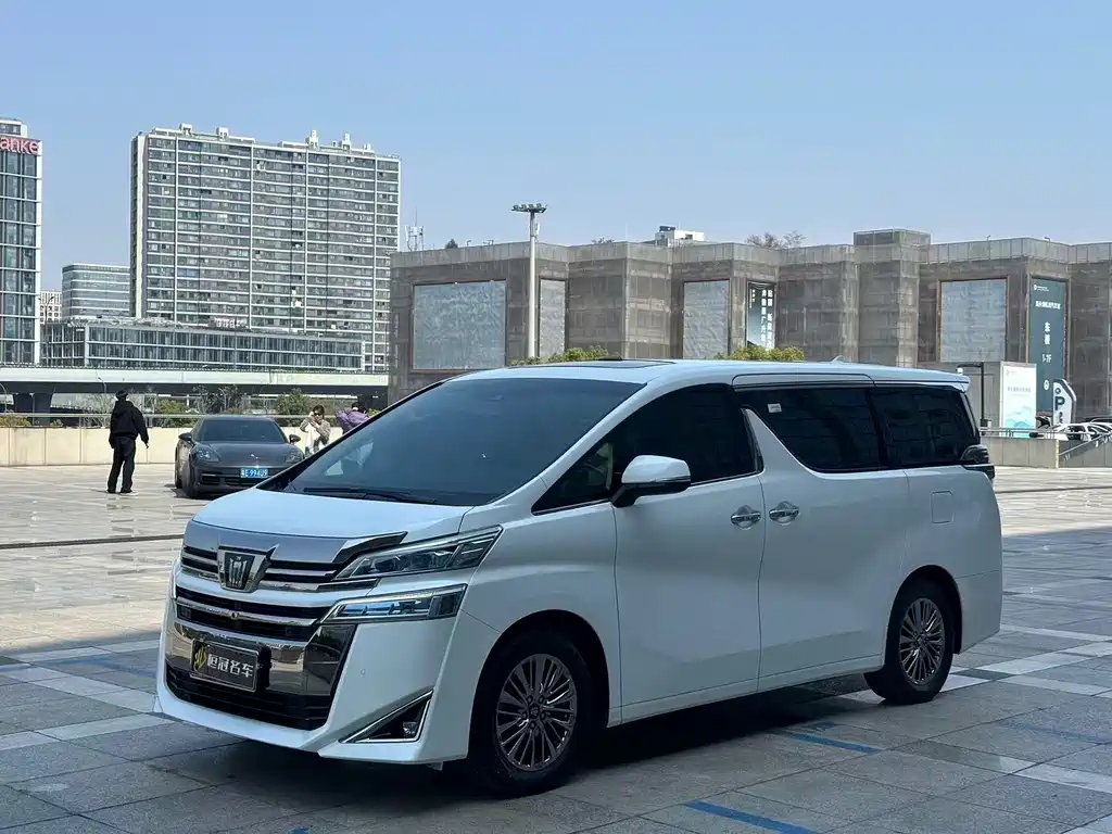 Toyota Vellfire 2021