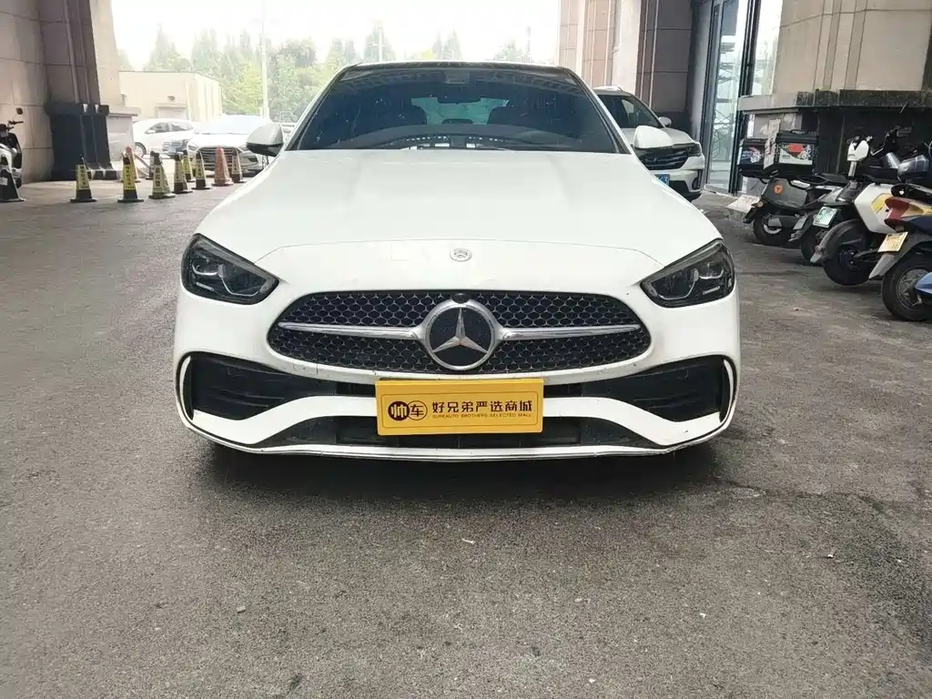Mercedes-Benz C-Class — миниатюра 2