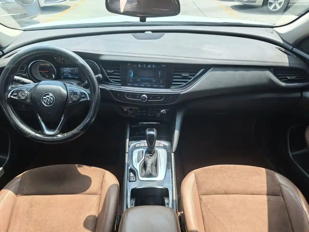 Buick Regal — миниатюра 8