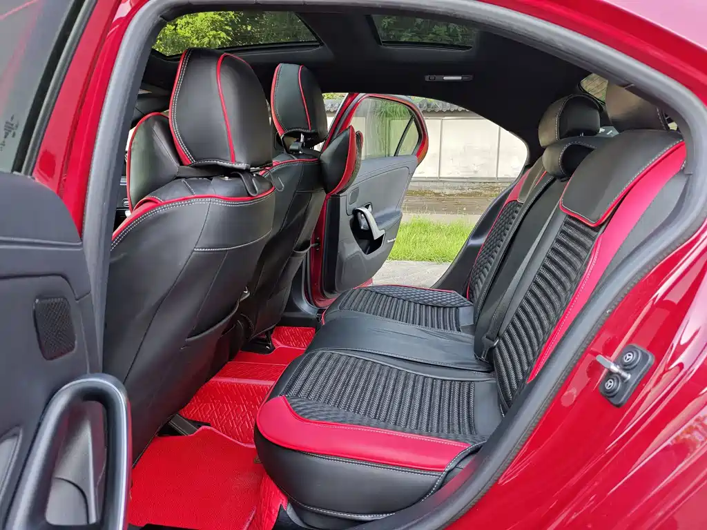 Mercedes-Benz A-Class — миниатюра 10