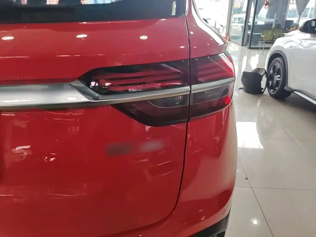 Geely Binyue — миниатюра 8
