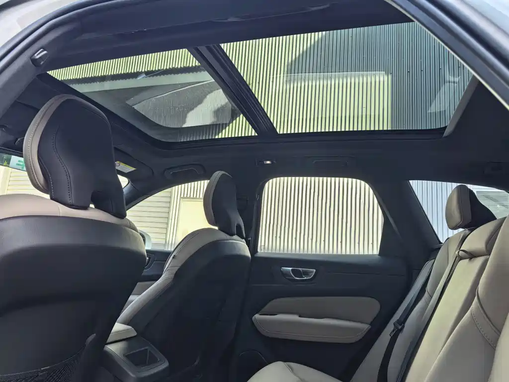 Volvo XC60 — миниатюра 8