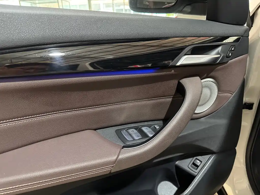 BMW X1 — миниатюра 25