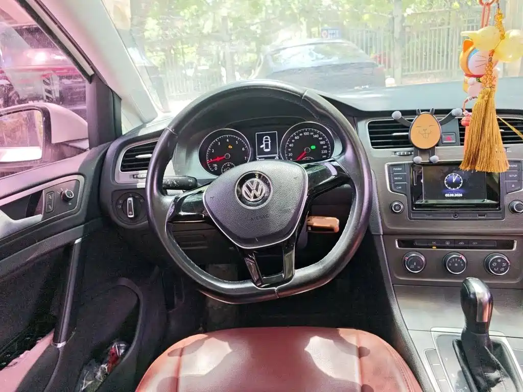Volkswagen Golf — миниатюра 3