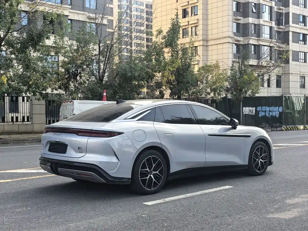 BYD Han L — миниатюра 6