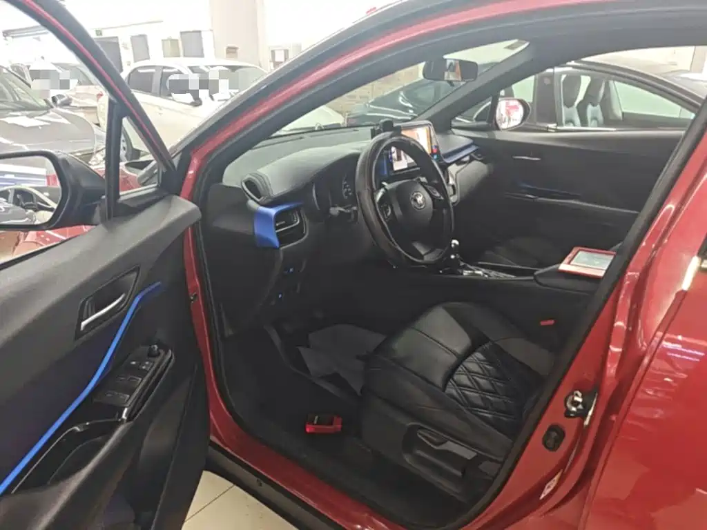 Toyota C-HR — миниатюра 16
