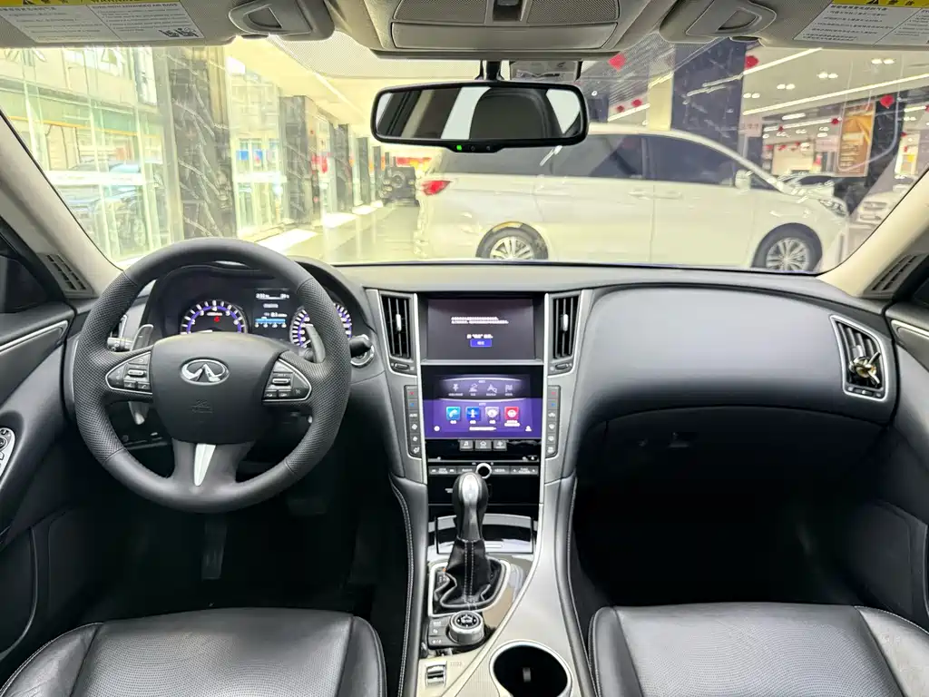 Infiniti Q50L — миниатюра 13