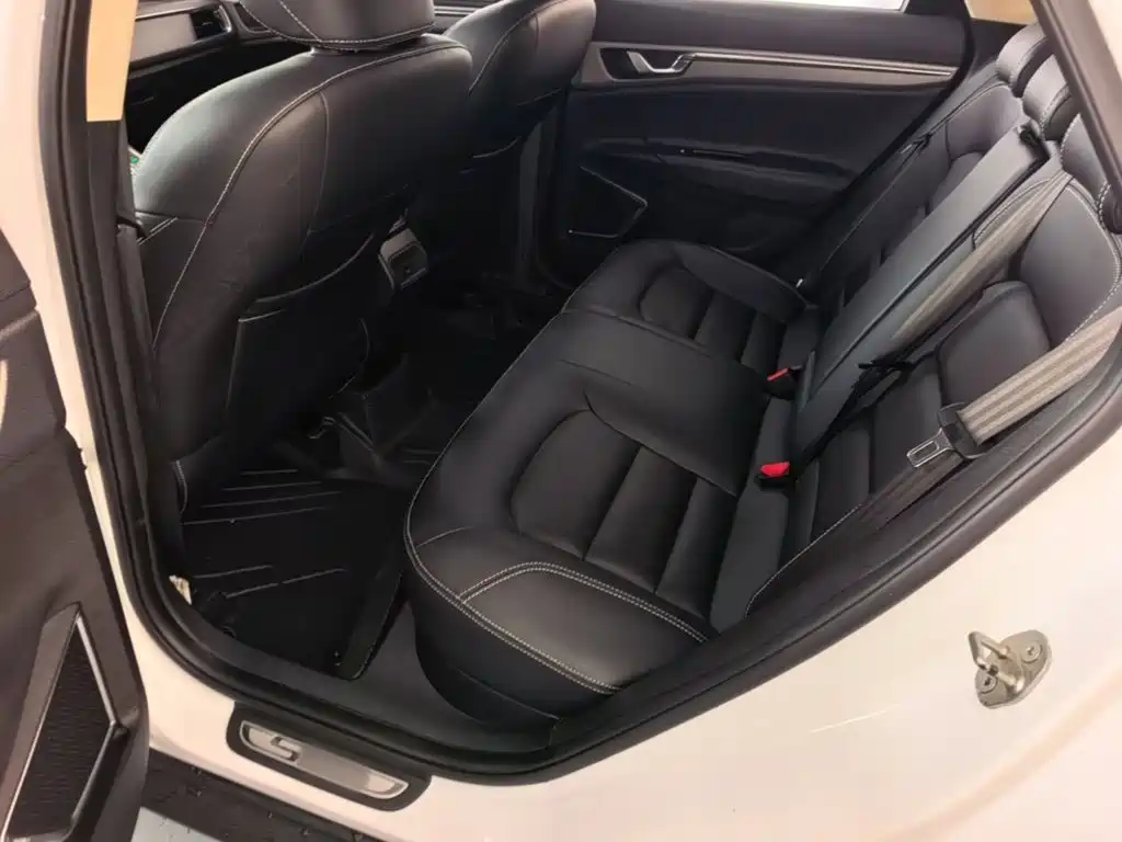 Geely Emgrand GS — миниатюра 17