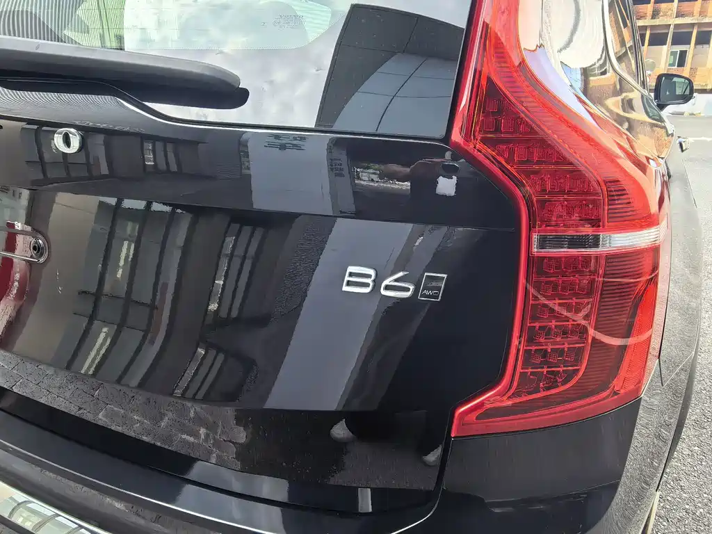 Volvo XC90 — миниатюра 14