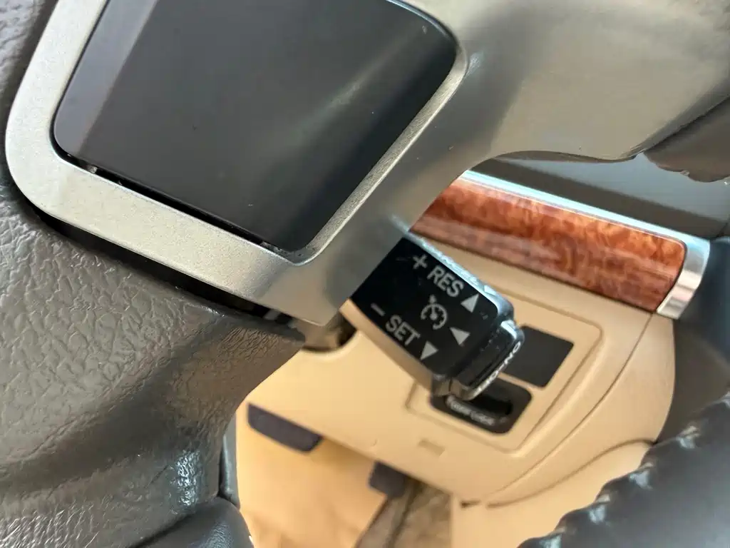 Toyota Land Cruiser — миниатюра 9