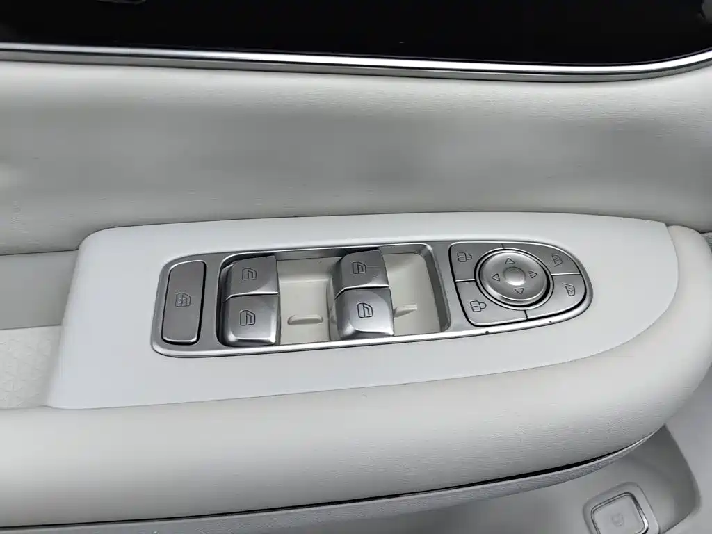 Fengxing Xinghai V9 — миниатюра 9