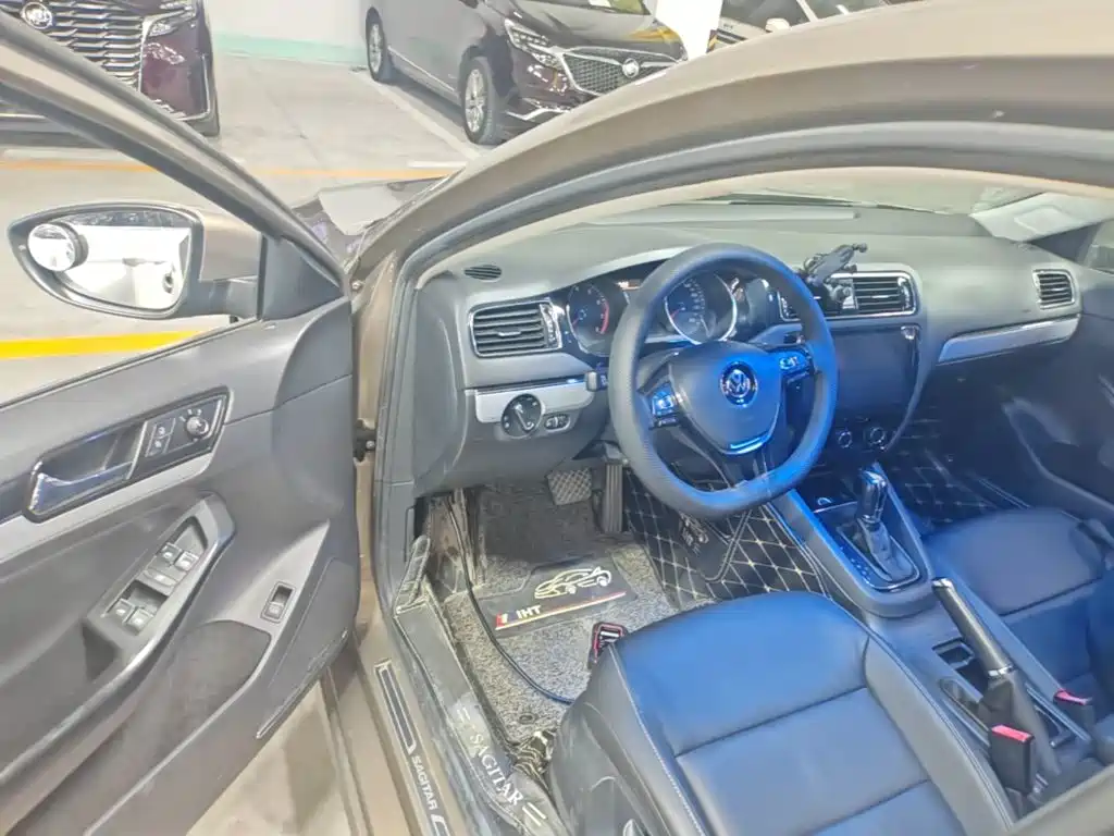 Volkswagen Sagitar — миниатюра 16