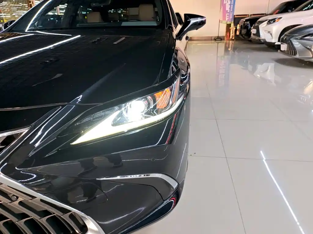 Lexus ES — миниатюра 24