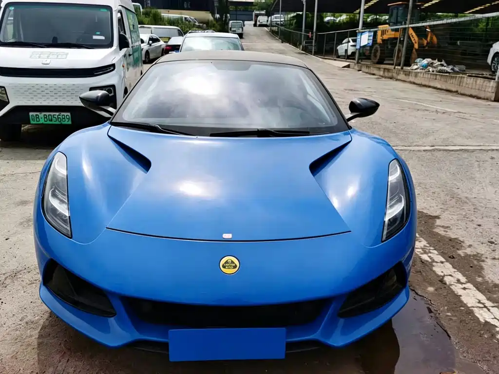 Lotus Emira — миниатюра 2