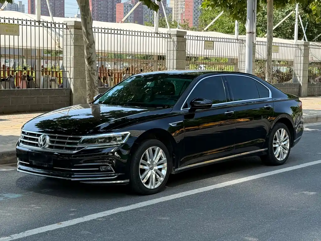 Volkswagen Phideon