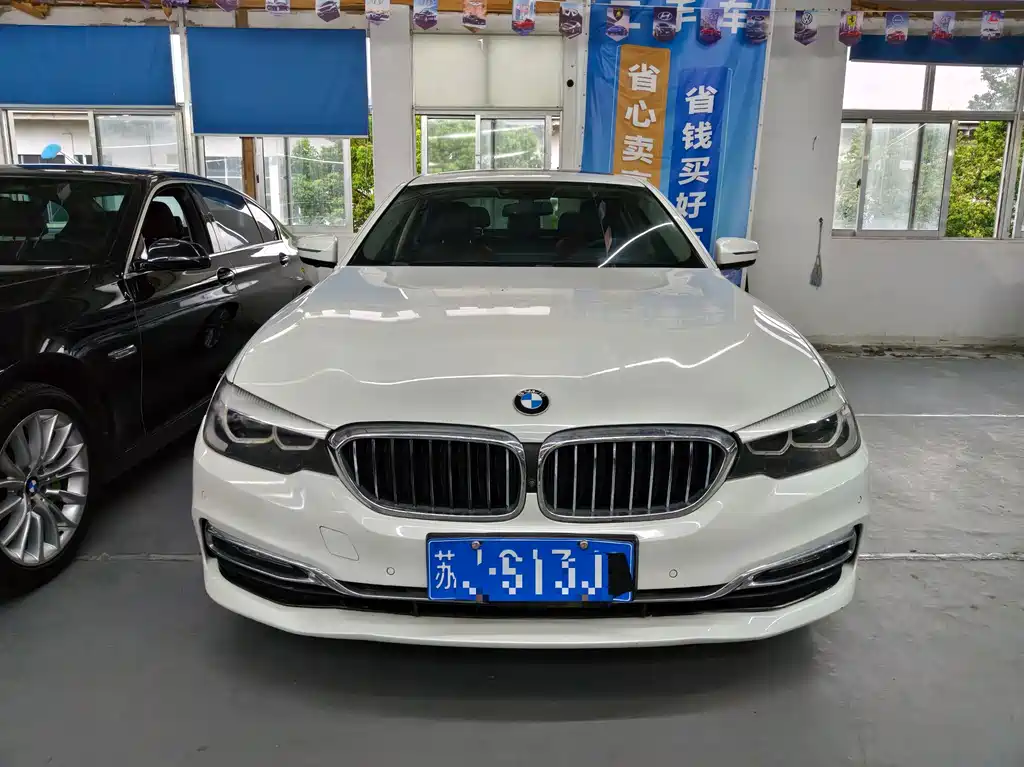 BMW 5 Series — миниатюра 2