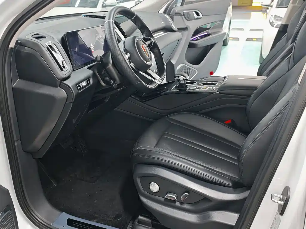Hongqi Hongqi HS3 — миниатюра 7