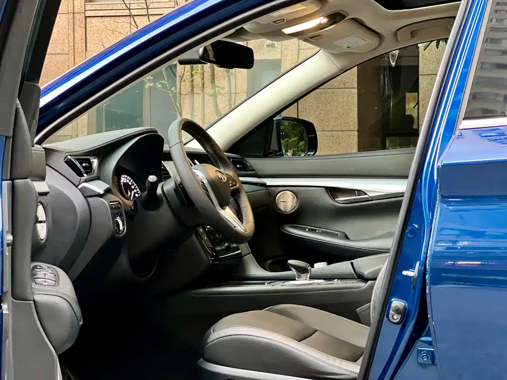 Infiniti QX50 — миниатюра 4