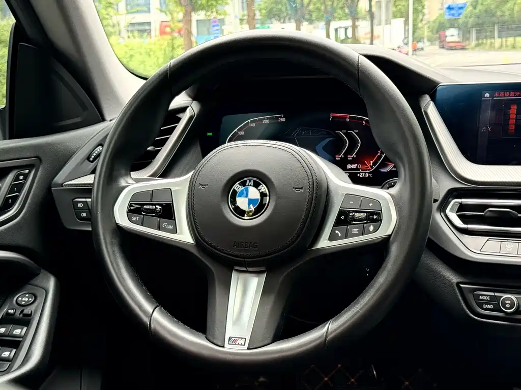 BMW 2 Series (Import) — миниатюра 9