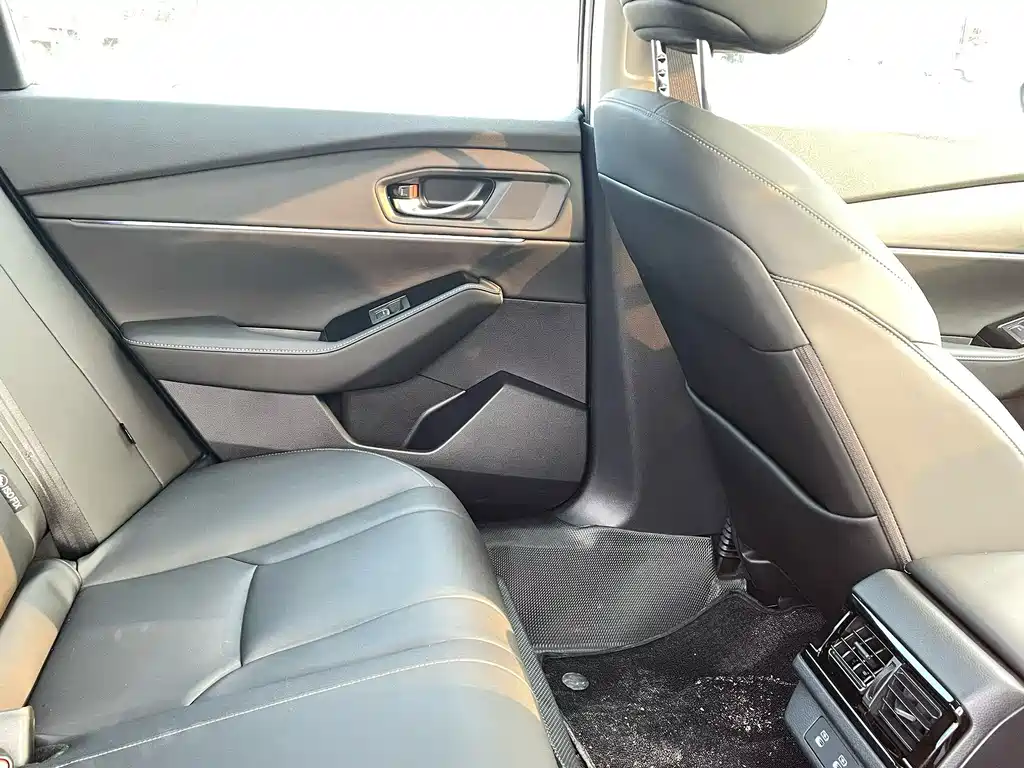 Honda Accord — миниатюра 10