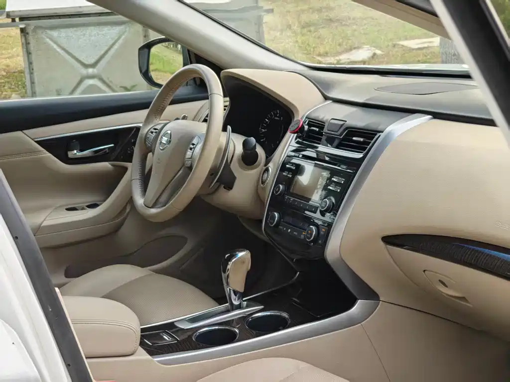 Nissan Teana — миниатюра 9