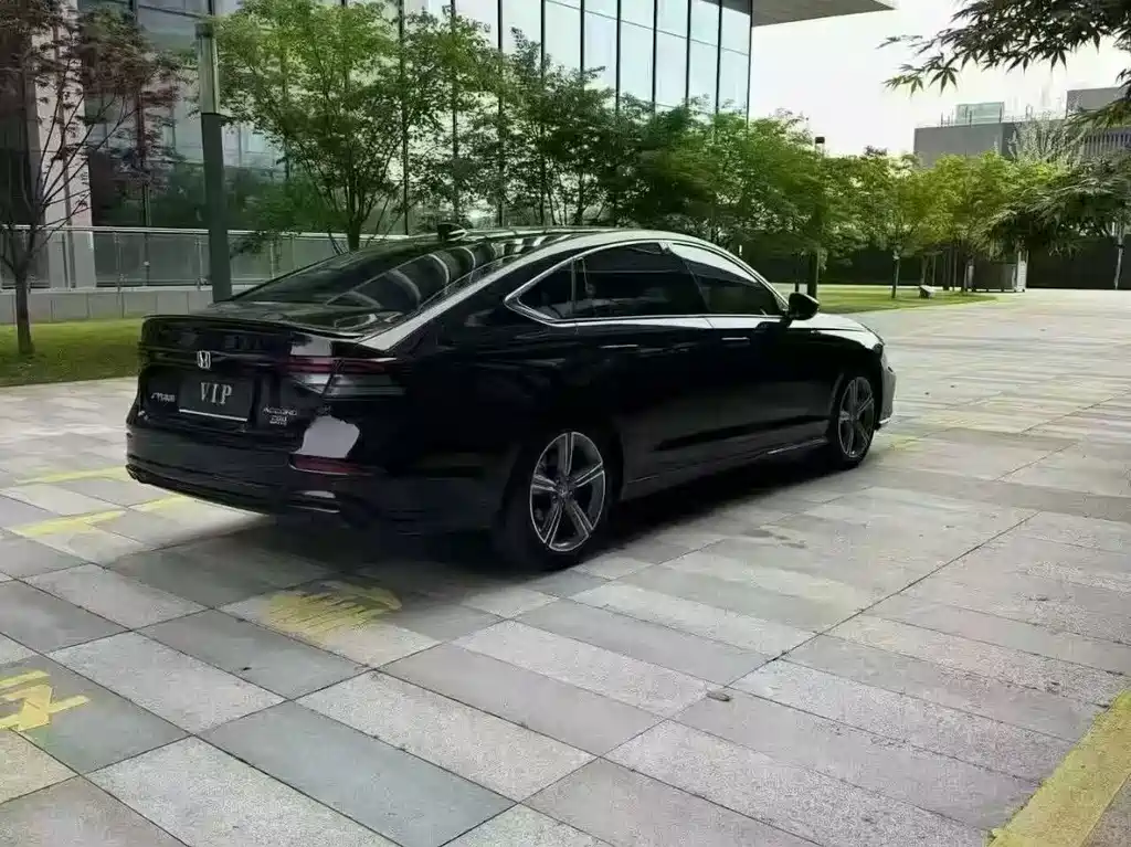Honda Accord — миниатюра 3