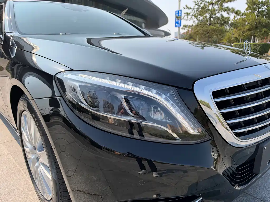 Mercedes-Benz S-Class — миниатюра 12