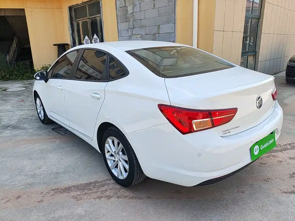 Buick Verano — миниатюра 5
