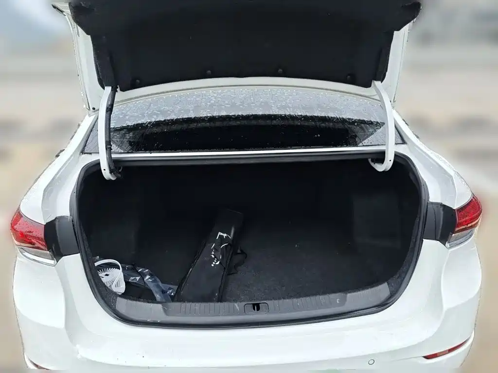 Buick Excelle — миниатюра 20
