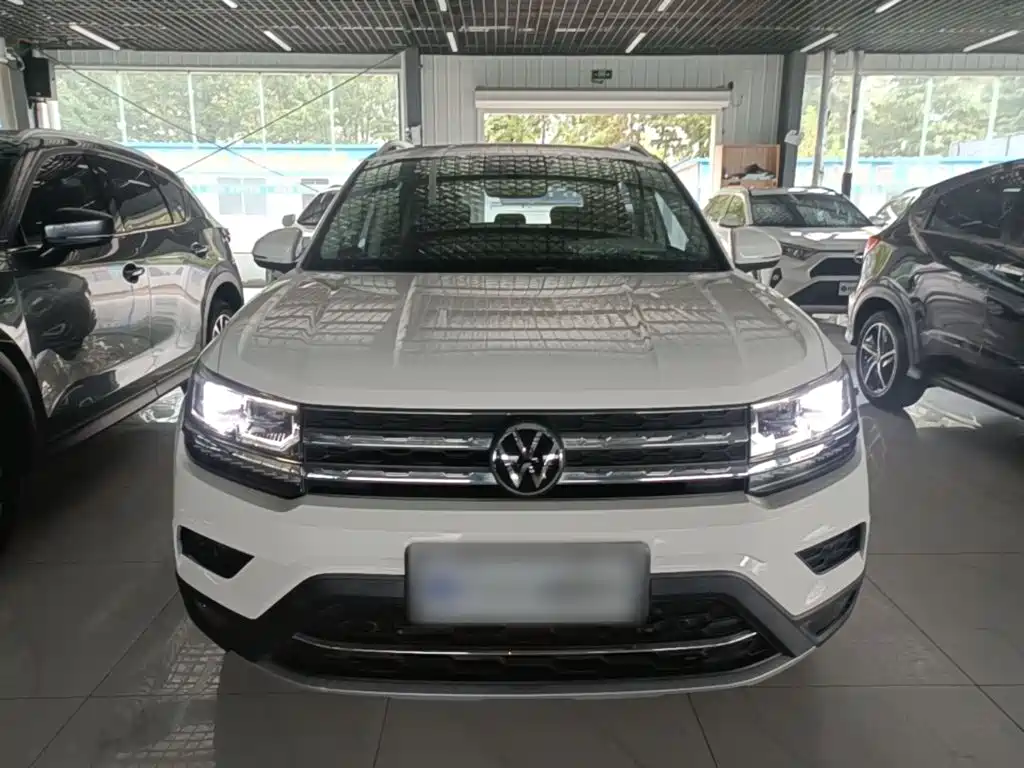 Volkswagen Tharu — миниатюра 3
